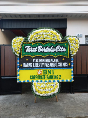 Papan Bunga Duka di Sukamerindu